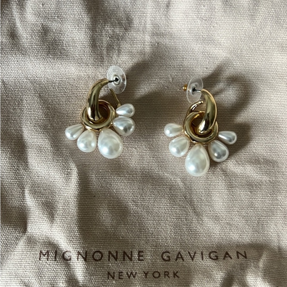 Mignonne Gavigan Margot Drop Hoop Earrings